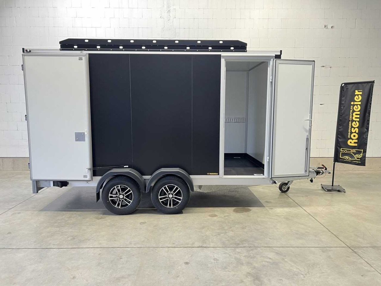 VEZEKO TK D 27.40 Seitentür ALF Dach Kofferanhänger - Closed box trailer: picture 1 VEZEKO TK D 27.40 Seitentür ALF Dach Kofferanhänger - Closed box trailer: picture 1