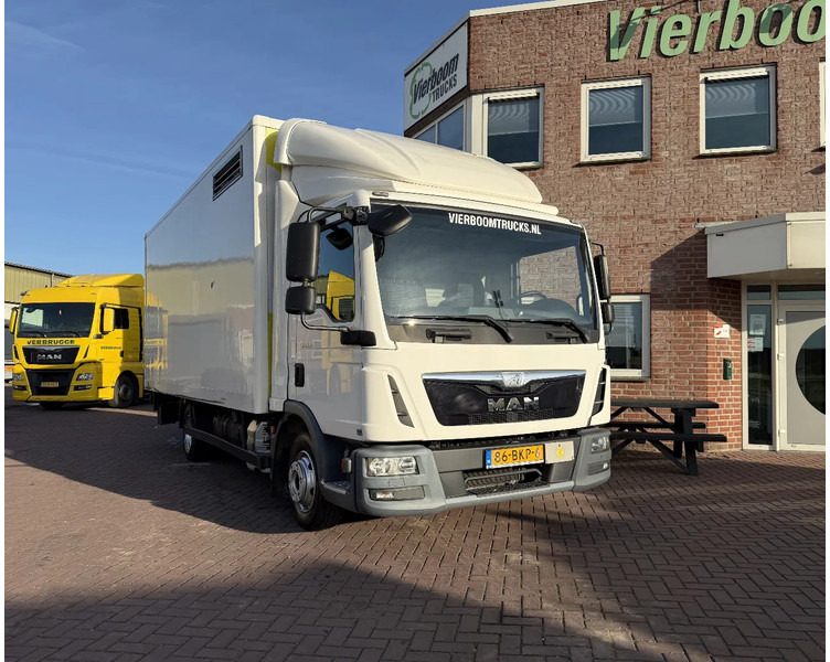 MAN TGL TGL 8.180 Euro6 Bakwagen met laadklep / Werkplaats / Vangmuil / Licht en lucht - Box truck: picture 1 MAN TGL TGL 8.180 Euro6 Bakwagen met laadklep / Werkplaats / Vangmuil / Licht en lucht - Box truck: picture 1