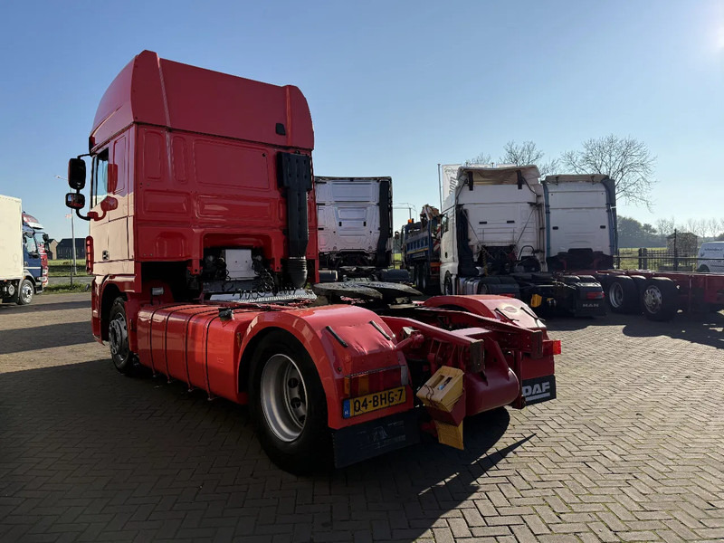 DAF XF 105.460 XF105-460 4X2 SUPERSPCECAB RETARDER - Tractor unit: picture 3 DAF XF 105.460 XF105-460 4X2 SUPERSPCECAB RETARDER - Tractor unit: picture 3