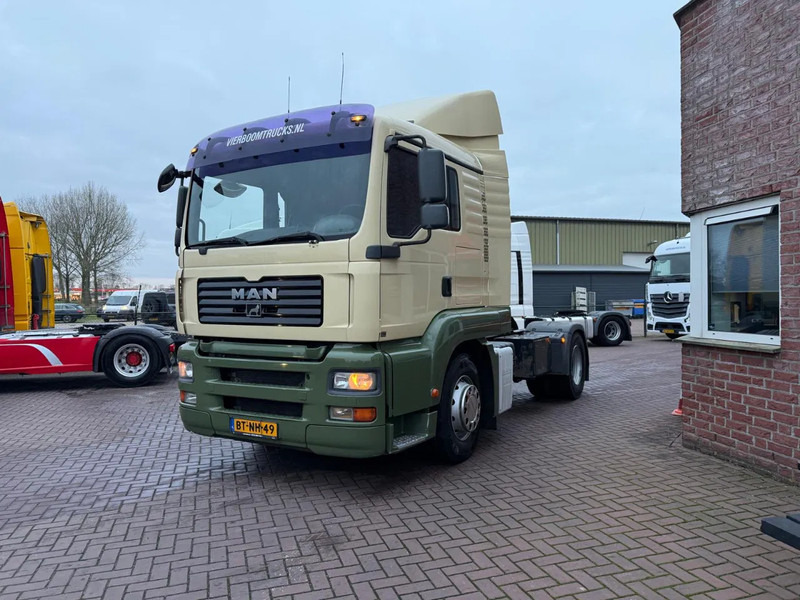 MAN TGA 18.320 TGA 18.320 4X2 / Airco/ Sleeping cabin / Euro 4 Holland Truck- Top Condition - Tractor unit: picture 2 MAN TGA 18.320 TGA 18.320 4X2 / Airco/ Sleeping cabin / Euro 4 Holland Truck- Top Condition - Tractor unit: picture 2