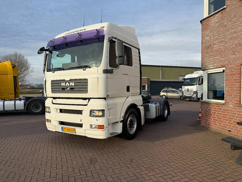 MAN TGA 18.440 TGA 18.440 4X2 Euro 5 / Drum compressor / - Tractor unit: picture 2 MAN TGA 18.440 TGA 18.440 4X2 Euro 5 / Drum compressor / - Tractor unit: picture 2