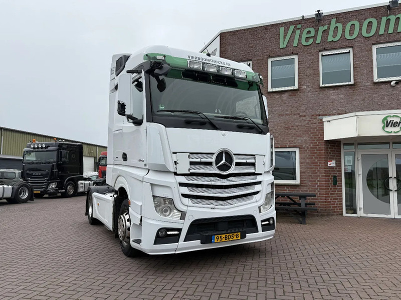 Mercedes-Benz Actros Actros 1842LS Streamspace/full spoiler/xenon/Holland Truck !!!!!! - Tractor unit: picture 1 Mercedes-Benz Actros Actros 1842LS Streamspace/full spoiler/xenon/Holland Truck !!!!!! - Tractor unit: picture 1