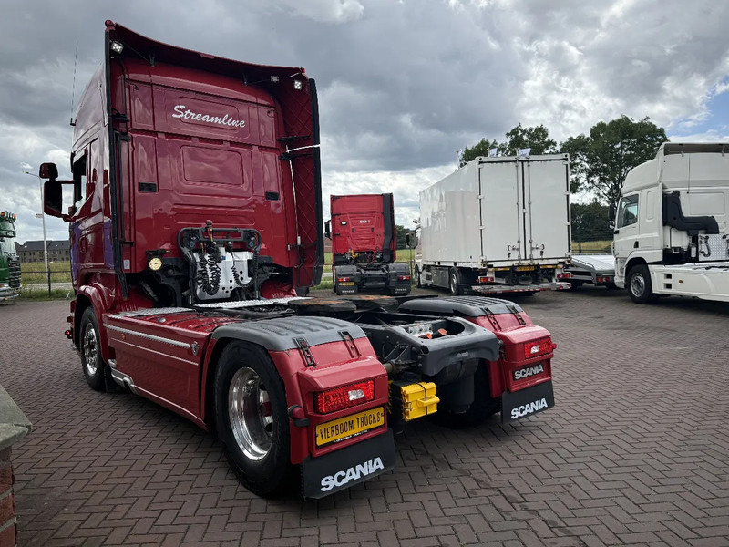 Scania R520 V8 4x2 STREAMLINE EURO6 RETARDER STANDAIRCO SPECIAL INTERIEUR HYDRAULICS SUPER CONDITION!!! - Tractor unit: picture 4 Scania R520 V8 4x2 STREAMLINE EURO6 RETARDER STANDAIRCO SPECIAL INTERIEUR HYDRAULICS SUPER CONDITION!!! - Tractor unit: picture 4
