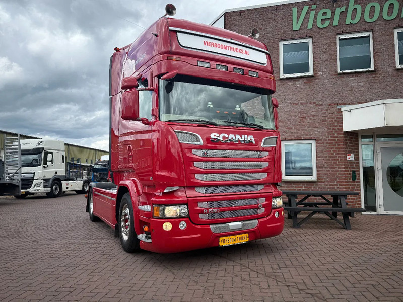 Scania R520 V8 4x2 STREAMLINE EURO6 RETARDER STANDAIRCO SPECIAL INTERIEUR HYDRAULICS SUPER CONDITION!!! - Tractor unit: picture 1 Scania R520 V8 4x2 STREAMLINE EURO6 RETARDER STANDAIRCO SPECIAL INTERIEUR HYDRAULICS SUPER CONDITION!!! - Tractor unit: picture 1