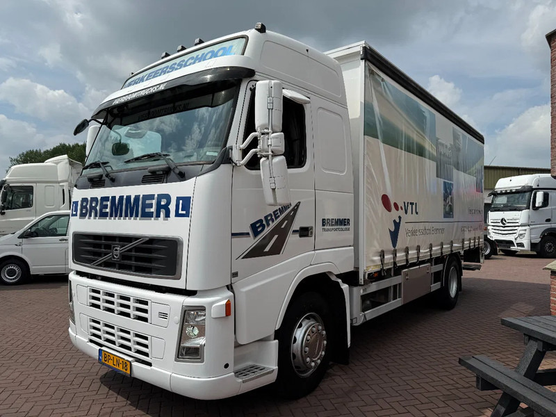 Volvo FH12-380 4X2 Euro3 / Manual / only 276tkm / Driving school - Box truck: picture 2 Volvo FH12-380 4X2 Euro3 / Manual / only 276tkm / Driving school - Box truck: picture 2