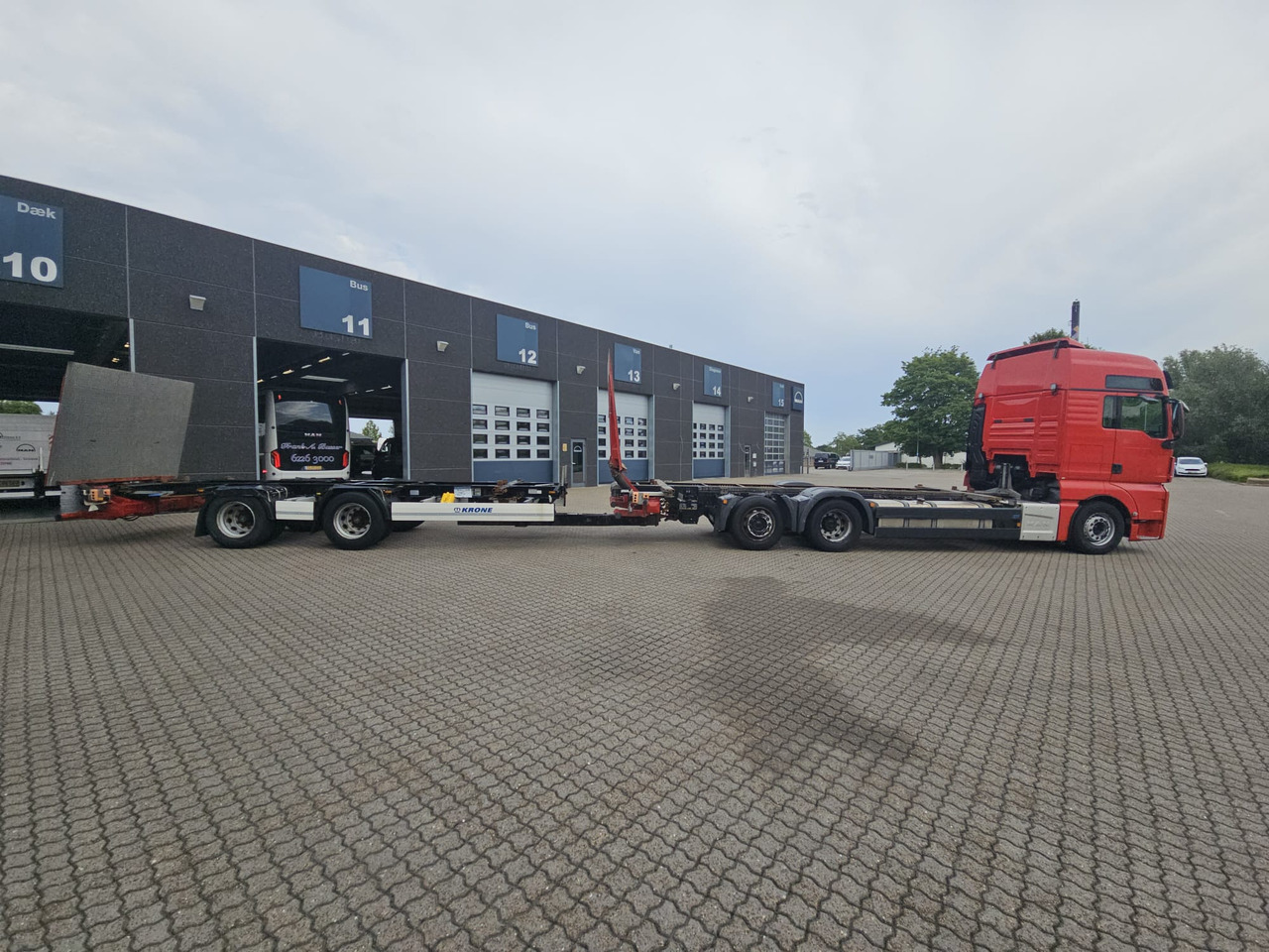 MAN TGX 26.500 with trailer - Container transporter/ Swap body truck: picture 3 MAN TGX 26.500 with trailer - Container transporter/ Swap body truck: picture 3