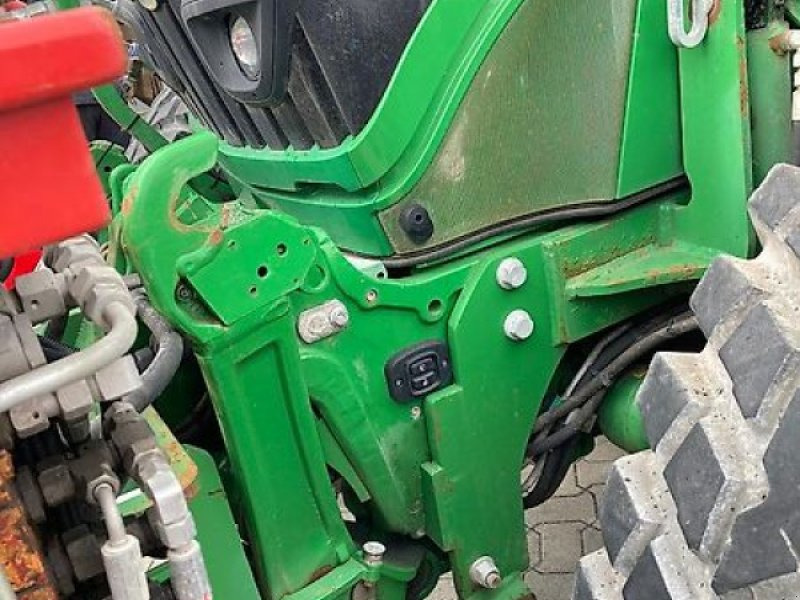 Farm tractor John Deere 6110R Kommunal: picture 7