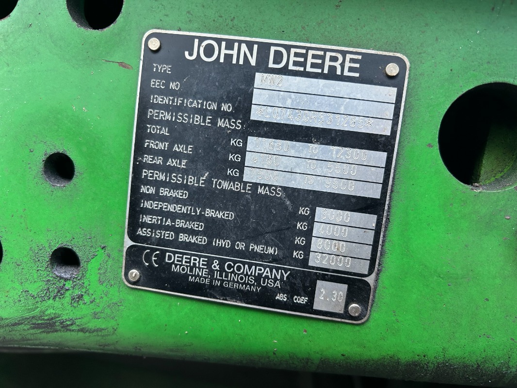 John Deere 7430 PREMIUM - Farm tractor: picture 2 John Deere 7430 PREMIUM - Farm tractor: picture 2