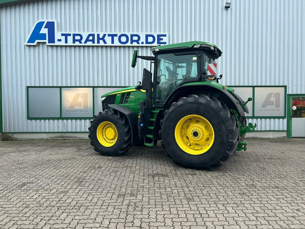 Farm tractor John Deere 7R 330 e23: picture 11