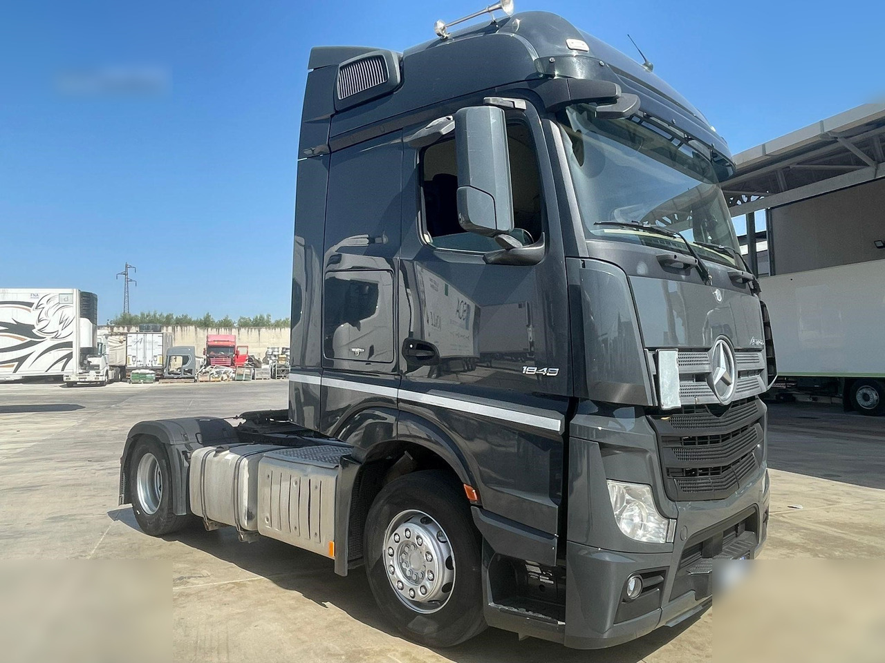 MERCEDES-BENZ ACTROS 1848 - Tractor unit: picture 2 MERCEDES-BENZ ACTROS 1848 - Tractor unit: picture 2