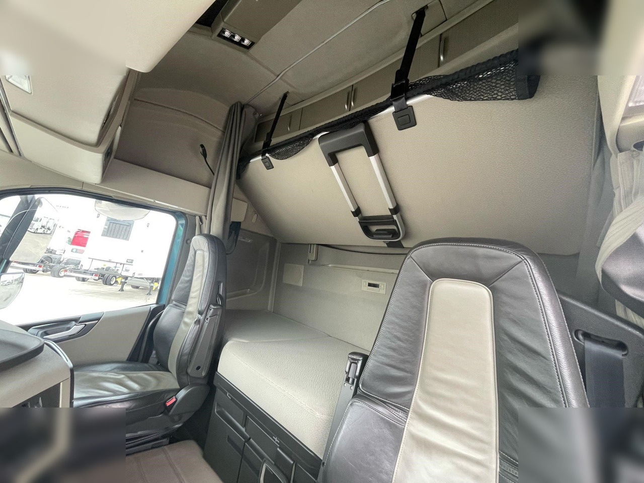 Tractor unit VOLVO FH500: picture 8 Tractor unit VOLVO FH500: picture 8