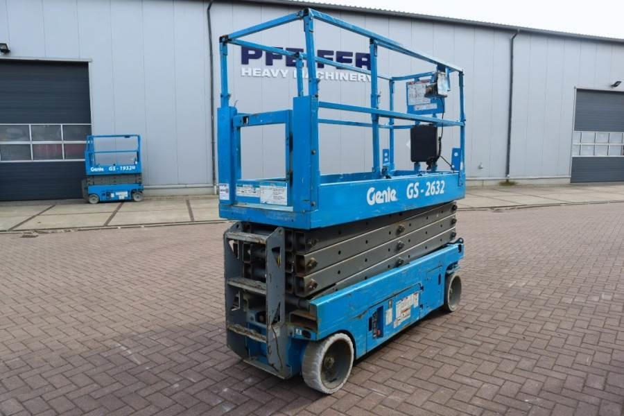 Genie GS2632 Electric, Working Height 10m, 227kg Capacit - Scissor lift: picture 2 Genie GS2632 Electric, Working Height 10m, 227kg Capacit - Scissor lift: picture 2