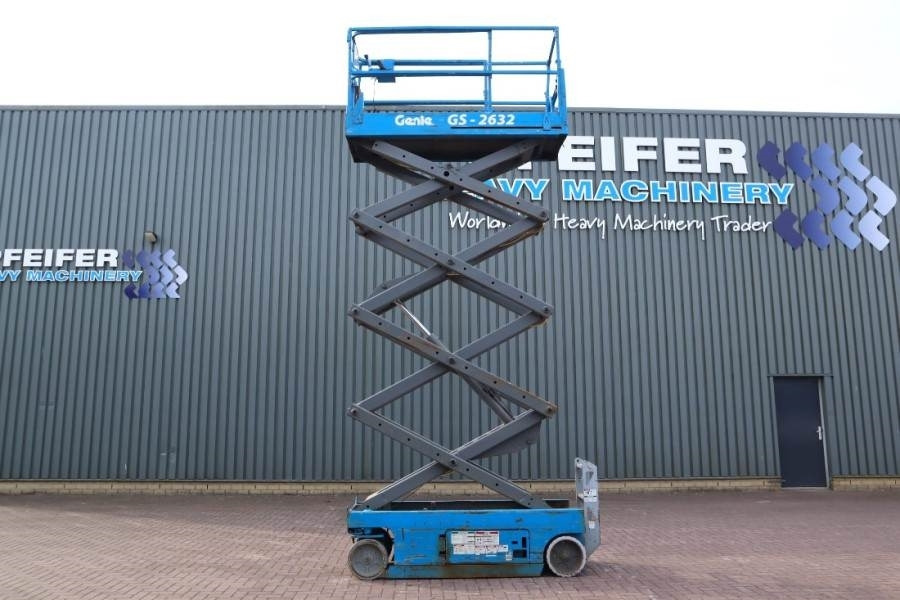 Genie GS2632 Electric, Working Height 10m, 227kg Capacit - Scissor lift: picture 3 Genie GS2632 Electric, Working Height 10m, 227kg Capacit - Scissor lift: picture 3