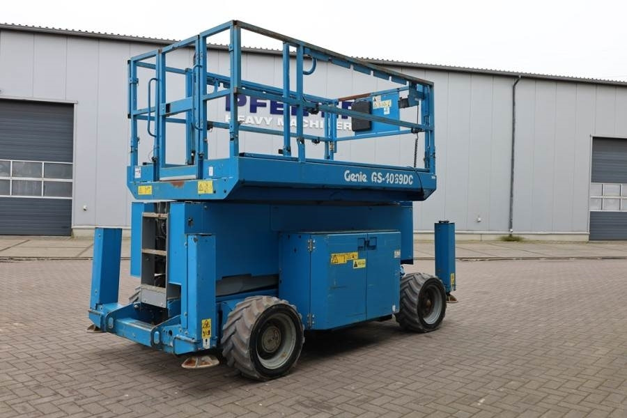 Genie GS4069 Electric, 14m Working Height, 363kg Capacit - Scissor lift: picture 2 Genie GS4069 Electric, 14m Working Height, 363kg Capacit - Scissor lift: picture 2