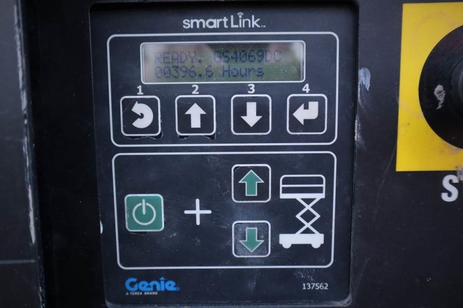 Genie GS4069 Electric, 14m Working Height, 363kg Capacit - Scissor lift: picture 5 Genie GS4069 Electric, 14m Working Height, 363kg Capacit - Scissor lift: picture 5