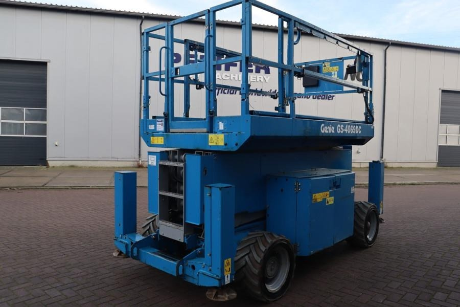 Genie GS4069DC Electric, 14m Working Height, 363kg Capac - Scissor lift: picture 2 Genie GS4069DC Electric, 14m Working Height, 363kg Capac - Scissor lift: picture 2