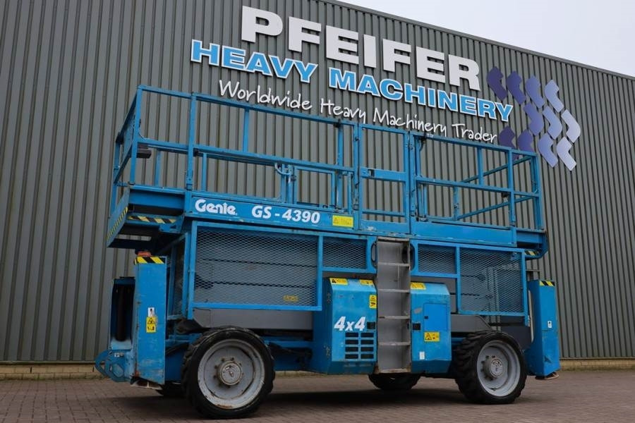 Genie GS4390 Diesel, 4x4 Drive, 15m Working Height, 680k - Scissor lift: picture 1 Genie GS4390 Diesel, 4x4 Drive, 15m Working Height, 680k - Scissor lift: picture 1