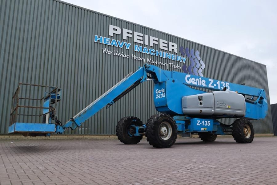 Genie Z135/70 Diesel, 4x4x4 Drive, 43m Lifting Height, 2 - Articulated boom: picture 1 Genie Z135/70 Diesel, 4x4x4 Drive, 43m Lifting Height, 2 - Articulated boom: picture 1