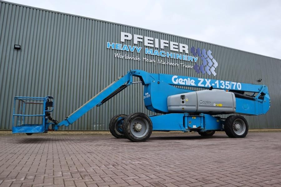 Genie ZX135/70 Diesel, 4x4x4 Drive, 43m Lifting Height, - Articulated boom: picture 1 Genie ZX135/70 Diesel, 4x4x4 Drive, 43m Lifting Height, - Articulated boom: picture 1