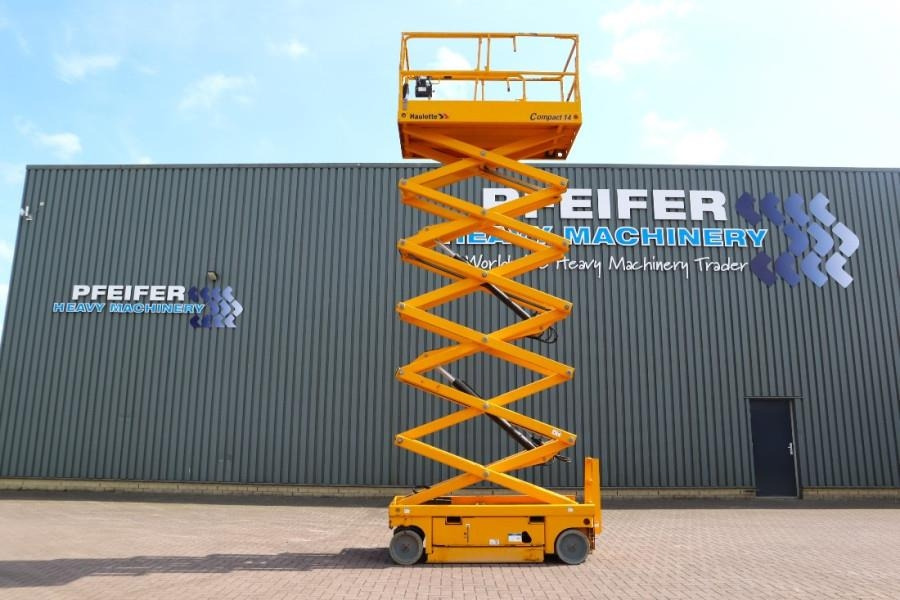 Haulotte Compact 14 Electric, 14m Working Height, 350kg Cap - Scissor lift: picture 3 Haulotte Compact 14 Electric, 14m Working Height, 350kg Cap - Scissor lift: picture 3