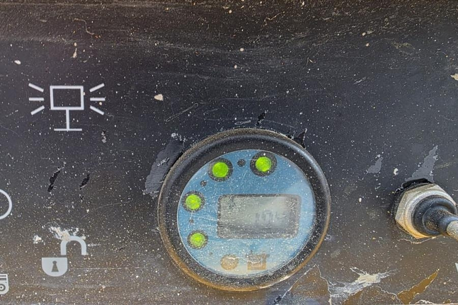 Haulotte Compact 8 Electric, 8.2m Working Height, 350kg Cap - Scissor lift: picture 5 Haulotte Compact 8 Electric, 8.2m Working Height, 350kg Cap - Scissor lift: picture 5