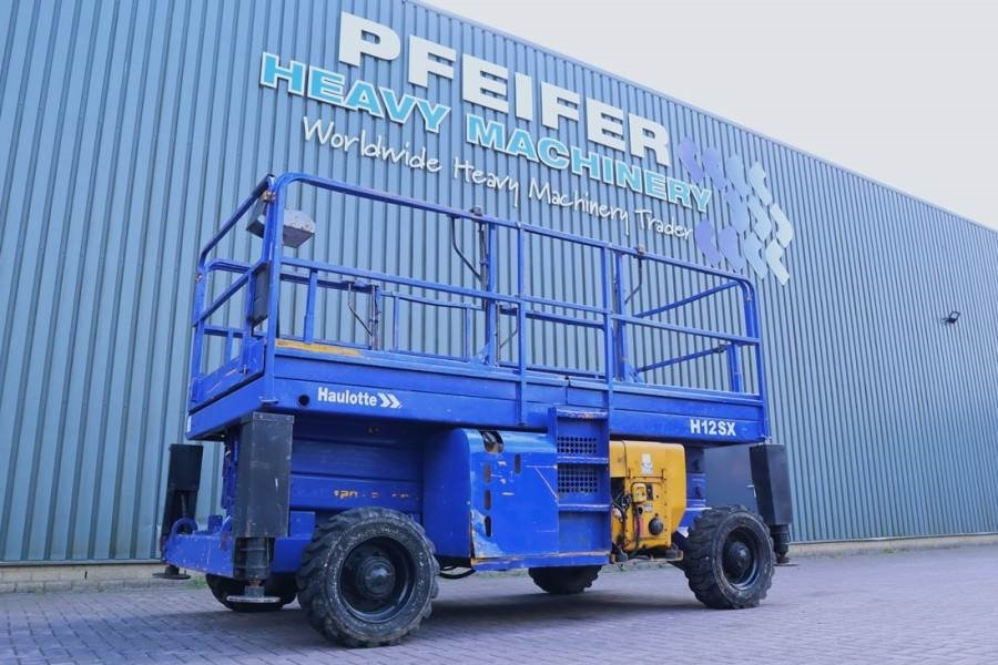 Haulotte H12SX Diesel, 4x4 Drive, 12m Working Height, 700kg - Scissor lift: picture 1 Haulotte H12SX Diesel, 4x4 Drive, 12m Working Height, 700kg - Scissor lift: picture 1
