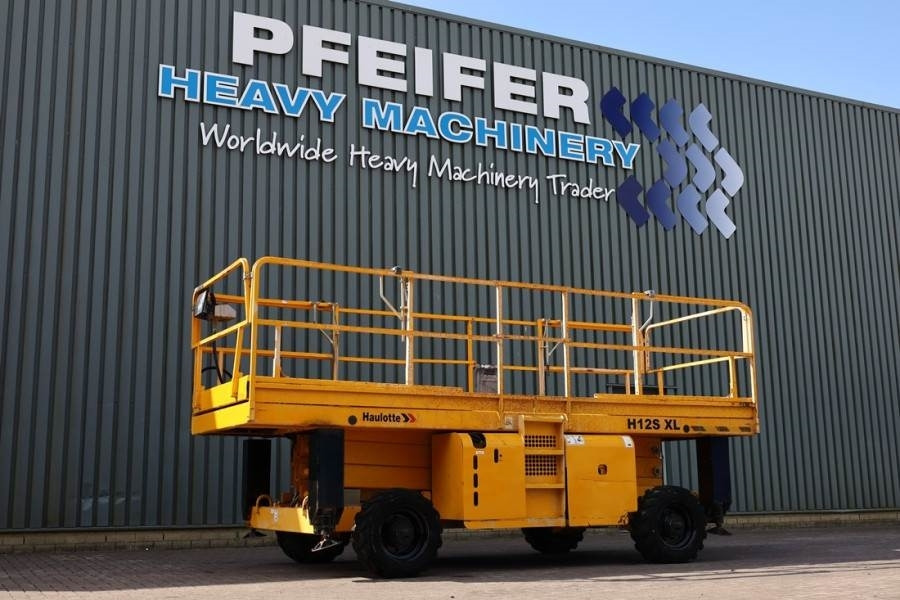 Haulotte H12SXL Diesel, 4x4 Drive, 12m Working Height, 700k - Scissor lift: picture 1 Haulotte H12SXL Diesel, 4x4 Drive, 12m Working Height, 700k - Scissor lift: picture 1