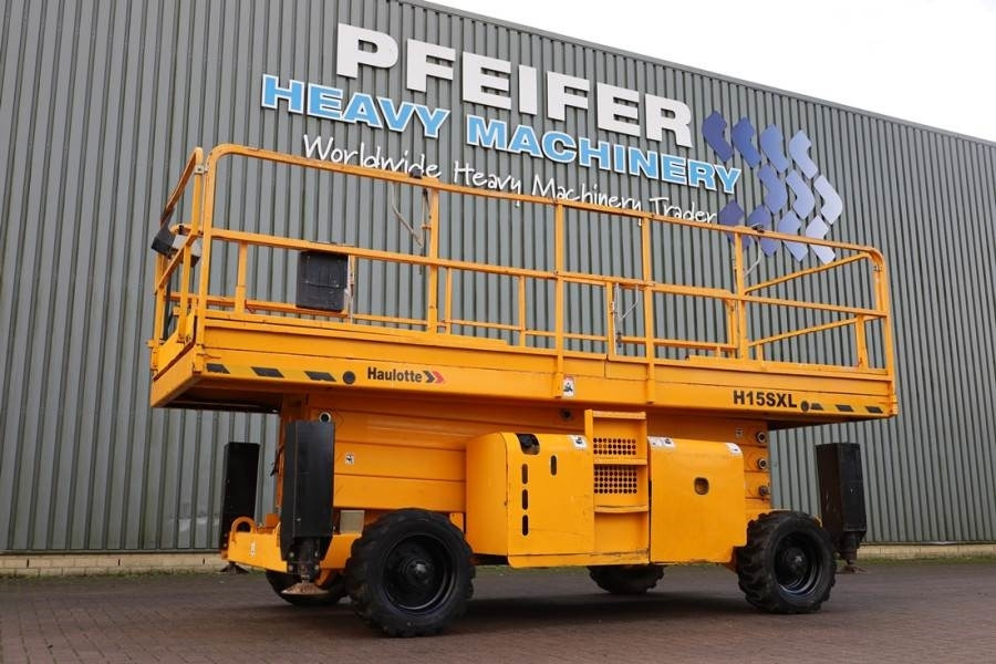 Haulotte H15SXL Diesel, 4x4 Drive, 15m Working Height, 500k - Scissor lift: picture 1 Haulotte H15SXL Diesel, 4x4 Drive, 15m Working Height, 500k - Scissor lift: picture 1