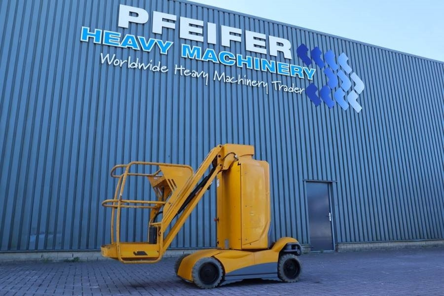 Haulotte STAR 10 Electric, 10m Working Height, 3m Reach, 20 - Scissor lift: picture 1 Haulotte STAR 10 Electric, 10m Working Height, 3m Reach, 20 - Scissor lift: picture 1