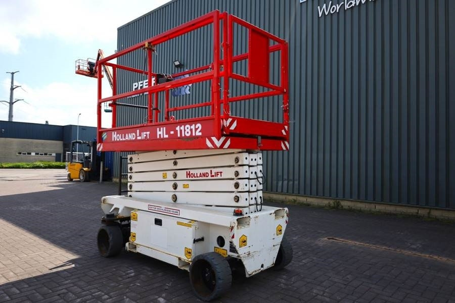 Scissor lift Holland Lift Ecostar HL-11812 Electric, 14m Working Height, 300: picture 8