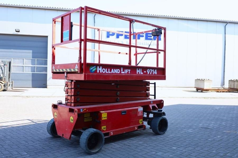 Holland Lift Ecostar HL-9714 Electric, 12m Working Height, 325k - Scissor lift: picture 2 Holland Lift Ecostar HL-9714 Electric, 12m Working Height, 325k - Scissor lift: picture 2