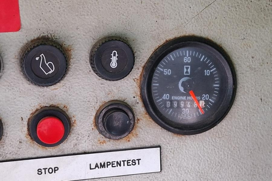 Holland Lift Megastar G300 Diesel, 4x4x4 Drive, 33.5m Working H - Scissor lift: picture 5 Holland Lift Megastar G300 Diesel, 4x4x4 Drive, 33.5m Working H - Scissor lift: picture 5