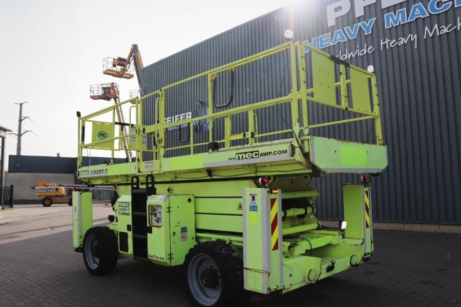 Scissor lift MEC 3392RT-T Diesel, 4x4 Drive, 12m Working Height, 12: picture 8