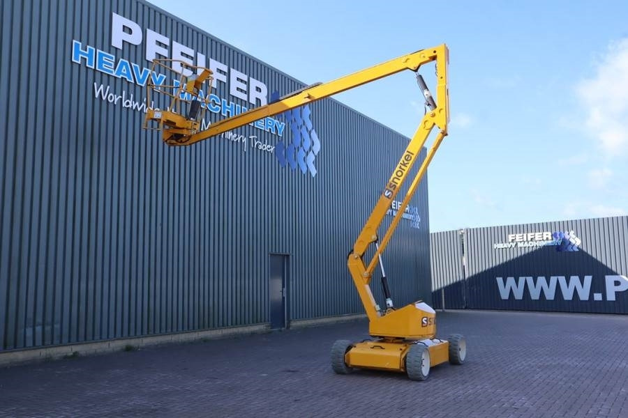Snorkel A38E Electric, 13.5m Working Height, 6.1m Reach, 2  - Articulated boom: picture 3 Snorkel A38E Electric, 13.5m Working Height, 6.1m Reach, 2  - Articulated boom: picture 3