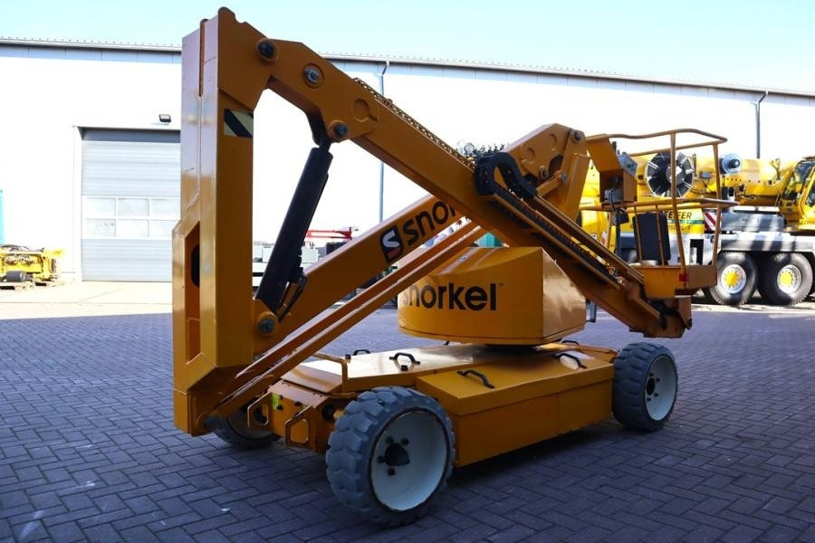 Snorkel A38E Electric, 13.5m Working Height, 6.1m Reach, 2  - Articulated boom: picture 2 Snorkel A38E Electric, 13.5m Working Height, 6.1m Reach, 2  - Articulated boom: picture 2