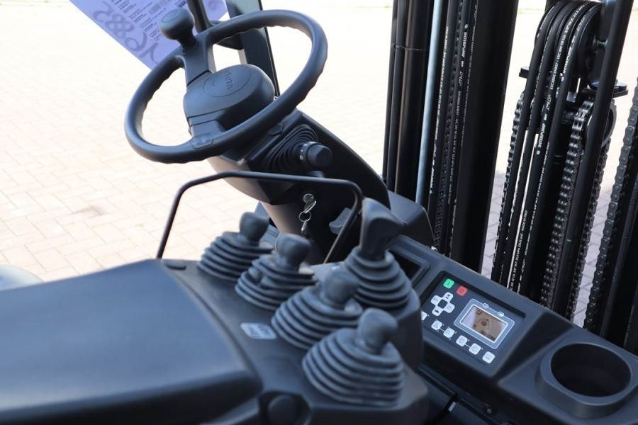 Toyota 8FBM20T Valid inspection, *Guarantee! Electric, 47 - Diesel forklift: picture 5 Toyota 8FBM20T Valid inspection, *Guarantee! Electric, 47 - Diesel forklift: picture 5