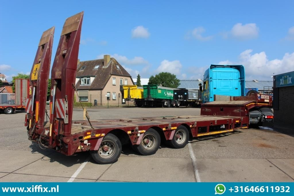 Faymonville 3-ass. Uitschuifbare semi dieplader met hydr. Kleppen / 3x gestuurd - Low loader semi-trailer: picture 4 Faymonville 3-ass. Uitschuifbare semi dieplader met hydr. Kleppen / 3x gestuurd - Low loader semi-trailer: picture 4