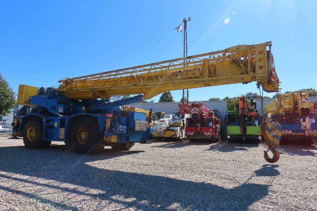 Tadano GR 700 EXL - Mobile crane: picture 2 Tadano GR 700 EXL - Mobile crane: picture 2