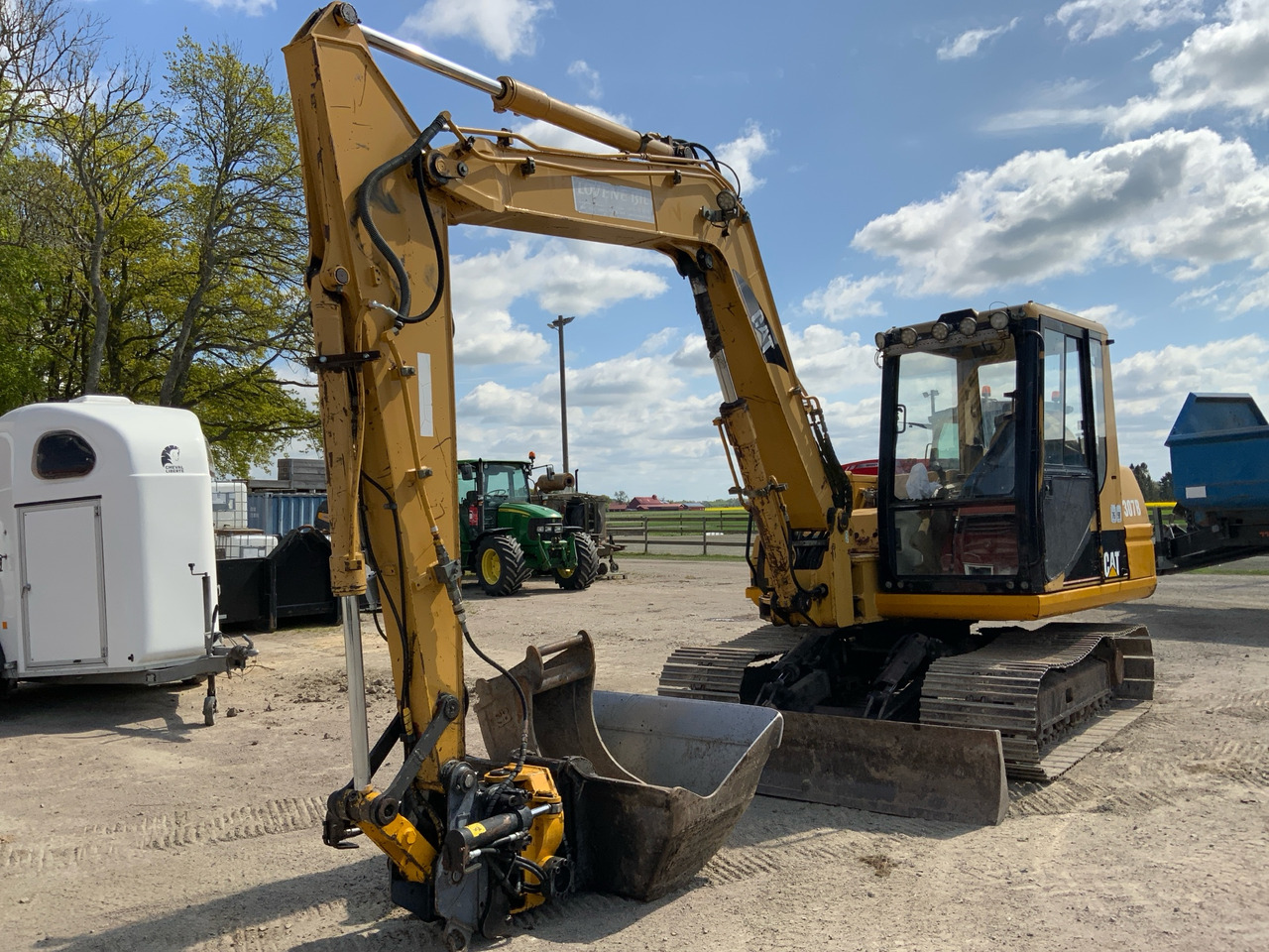 CAT 307B - Excavator: picture 1 CAT 307B - Excavator: picture 1