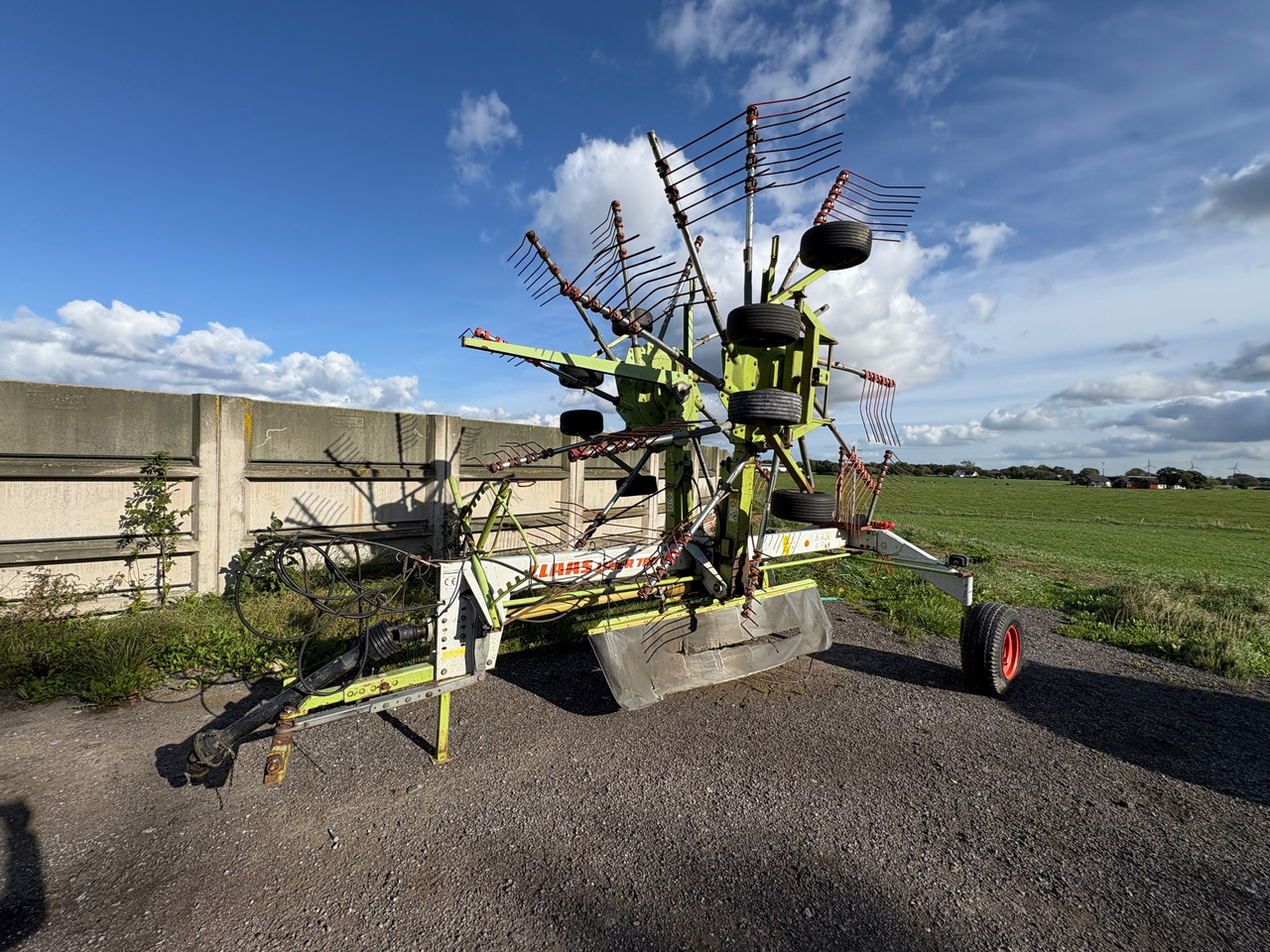Claas 780L - Tedder/ Rake: picture 1 Claas 780L - Tedder/ Rake: picture 1