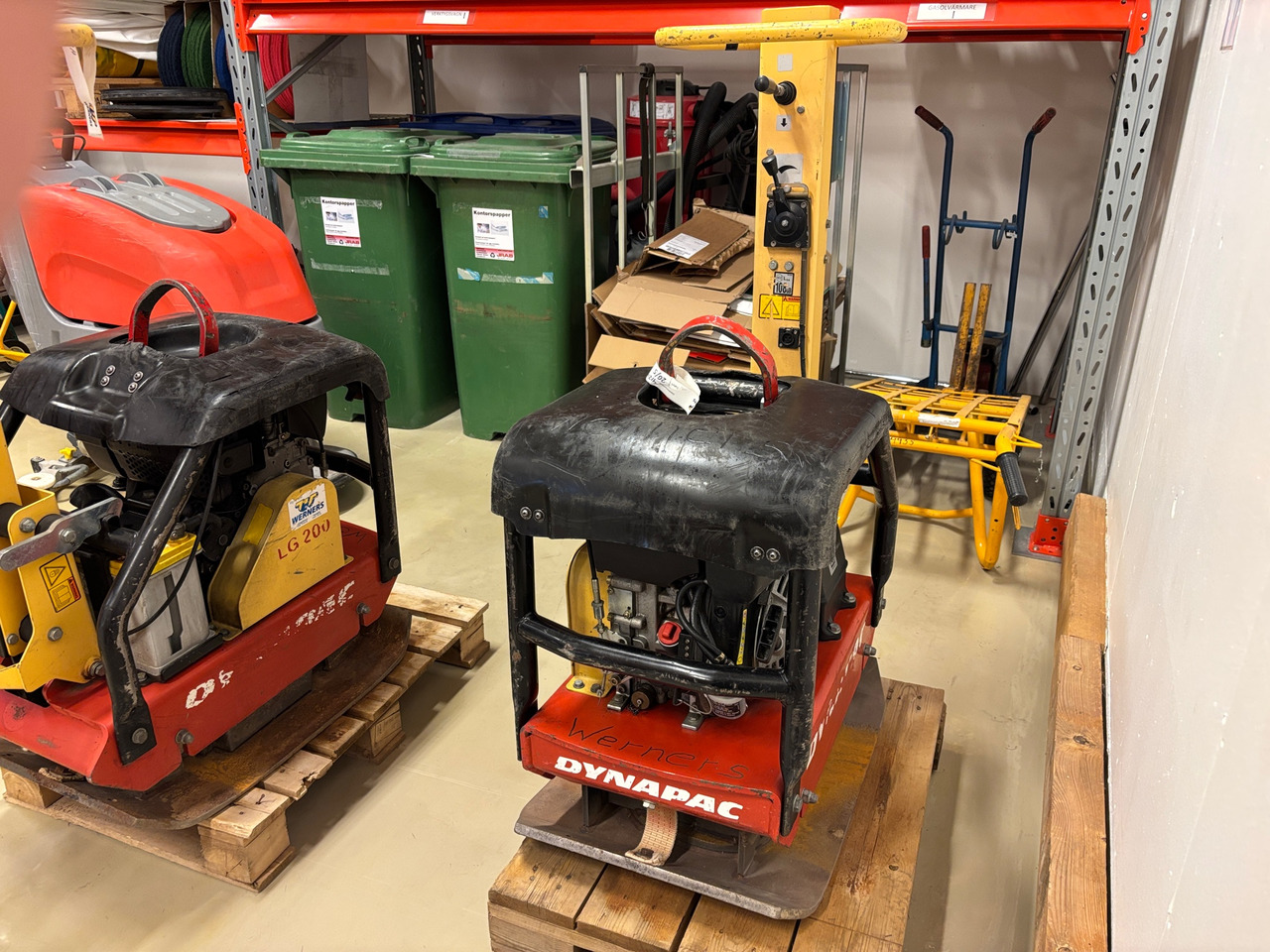 Dynapac LG200 - Vibratory plate: picture 1 Dynapac LG200 - Vibratory plate: picture 1