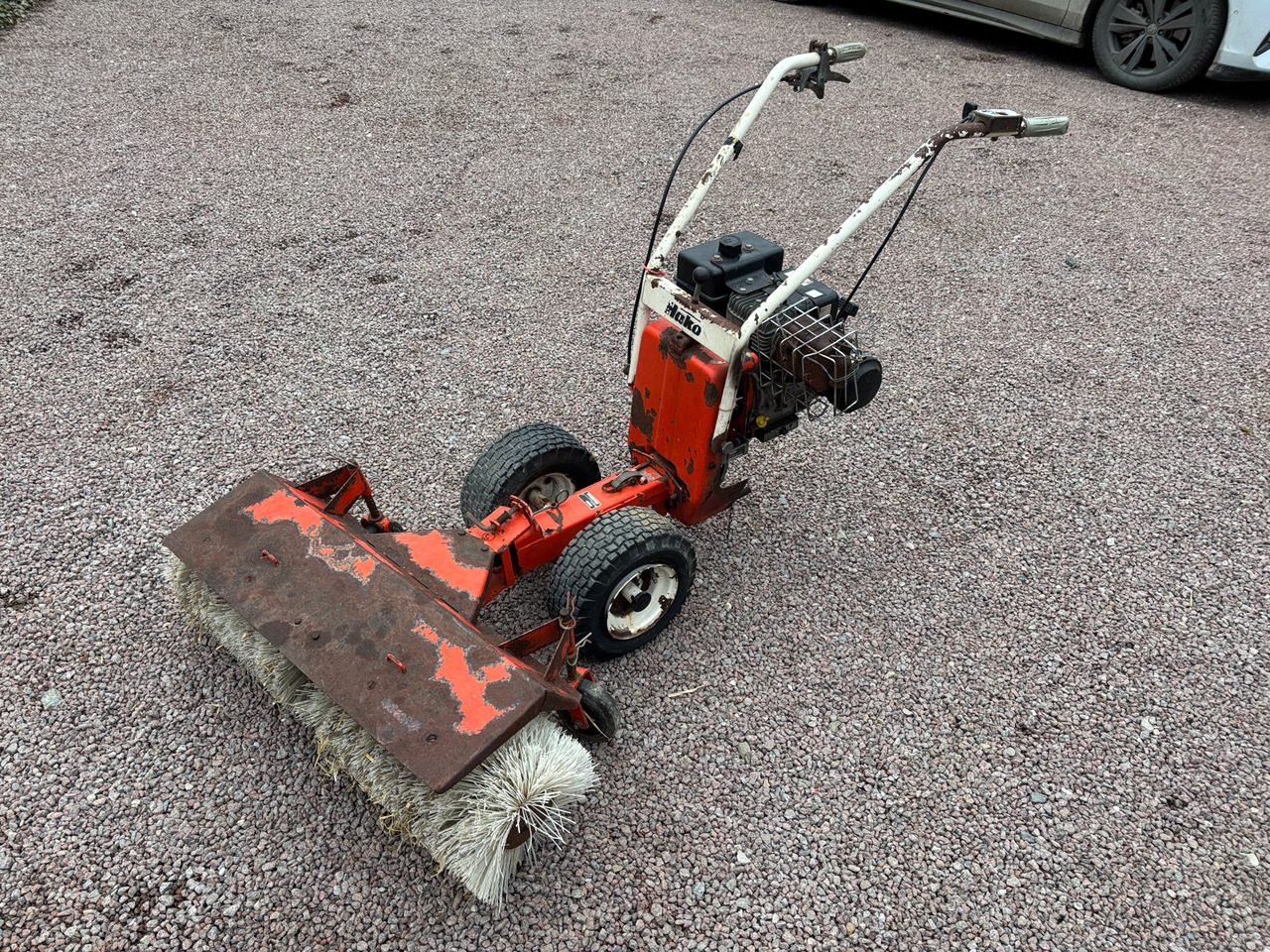 Hako - Broom: picture 1 Hako - Broom: picture 1