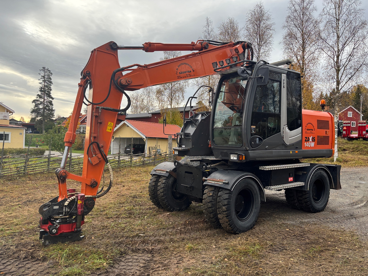 Hitachi ZX 140W-3 - Excavator: picture 1 Hitachi ZX 140W-3 - Excavator: picture 1