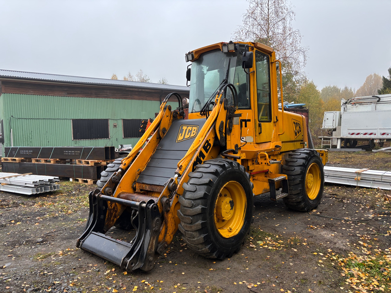 JCB 411B - Wheel loader: picture 1 JCB 411B - Wheel loader: picture 1