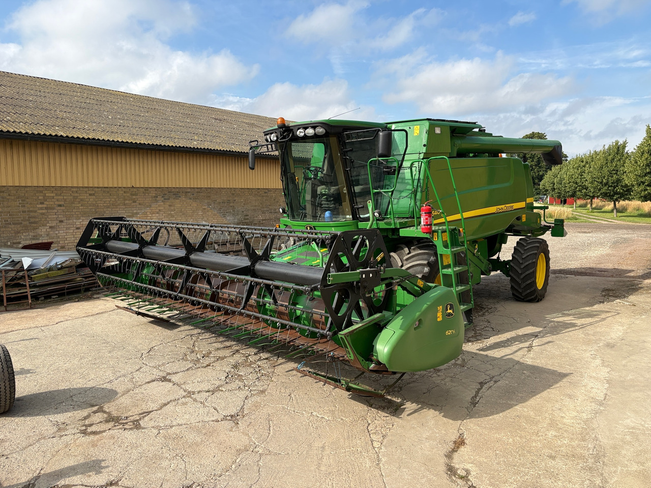 John Deere W540 - Combine harvester: picture 1 John Deere W540 - Combine harvester: picture 1