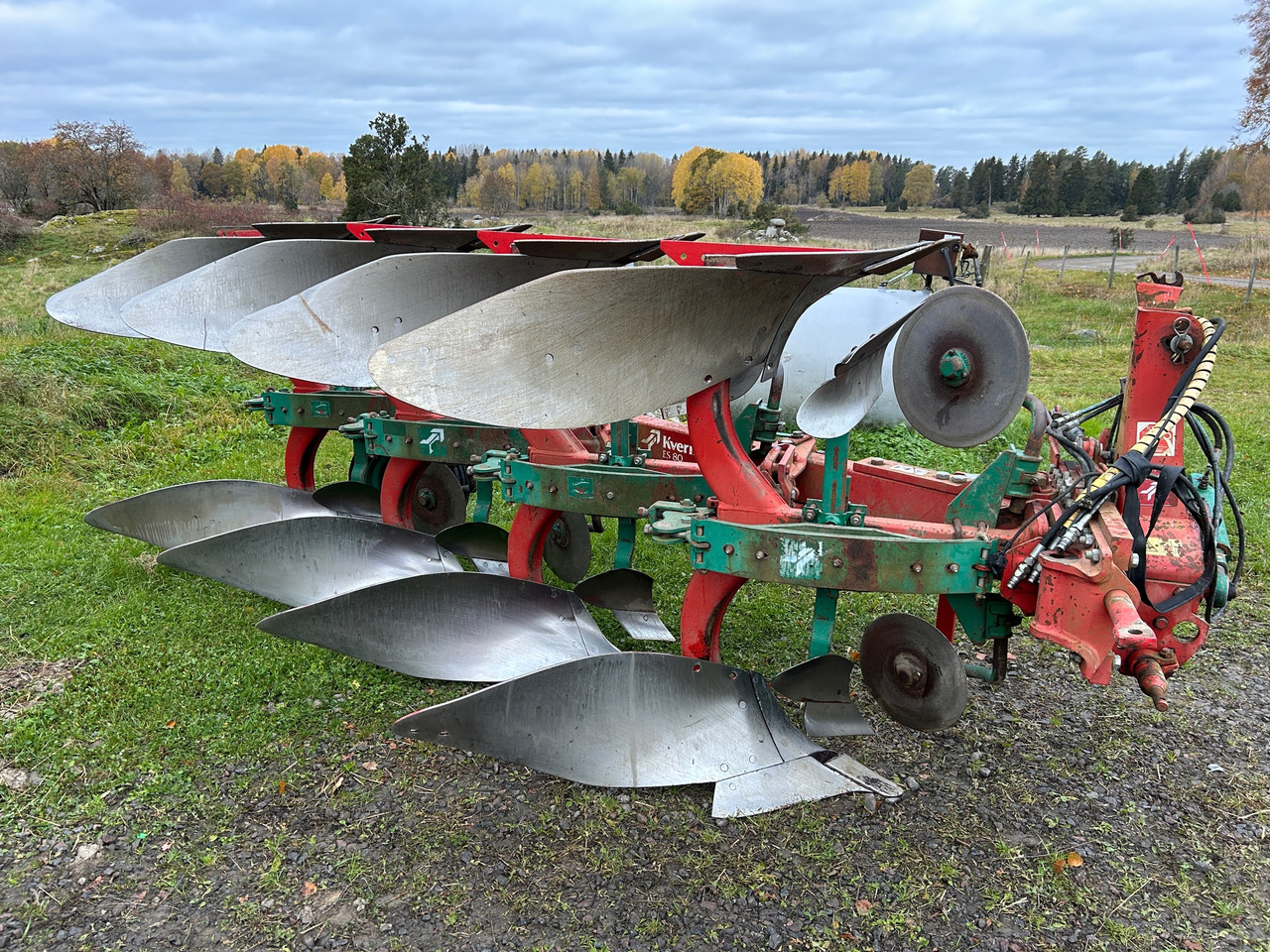 Kverneland ES 80 - Plow: picture 1 Kverneland ES 80 - Plow: picture 1