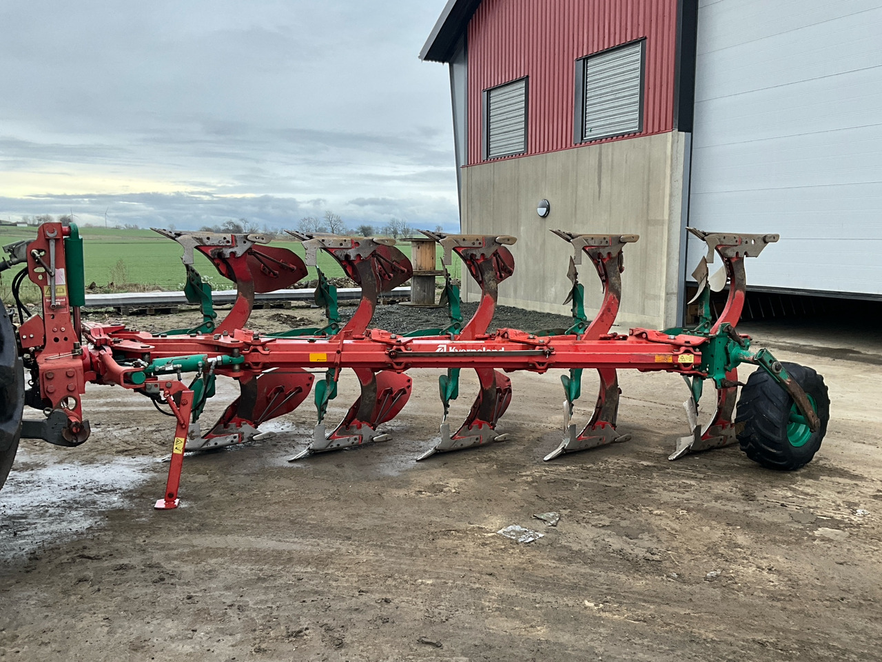 Kverneland ES85-200 - Plow: picture 1 Kverneland ES85-200 - Plow: picture 1