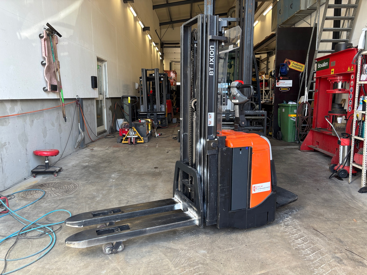 BT SPE125L - Material handling equipment: picture 1 BT SPE125L - Material handling equipment: picture 1