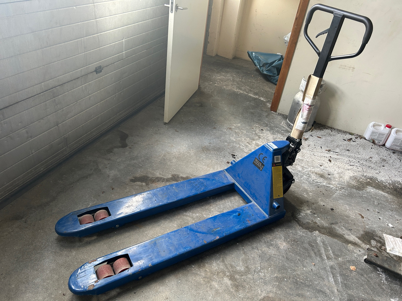 Gigant - Material handling equipment: picture 1 Gigant - Material handling equipment: picture 1