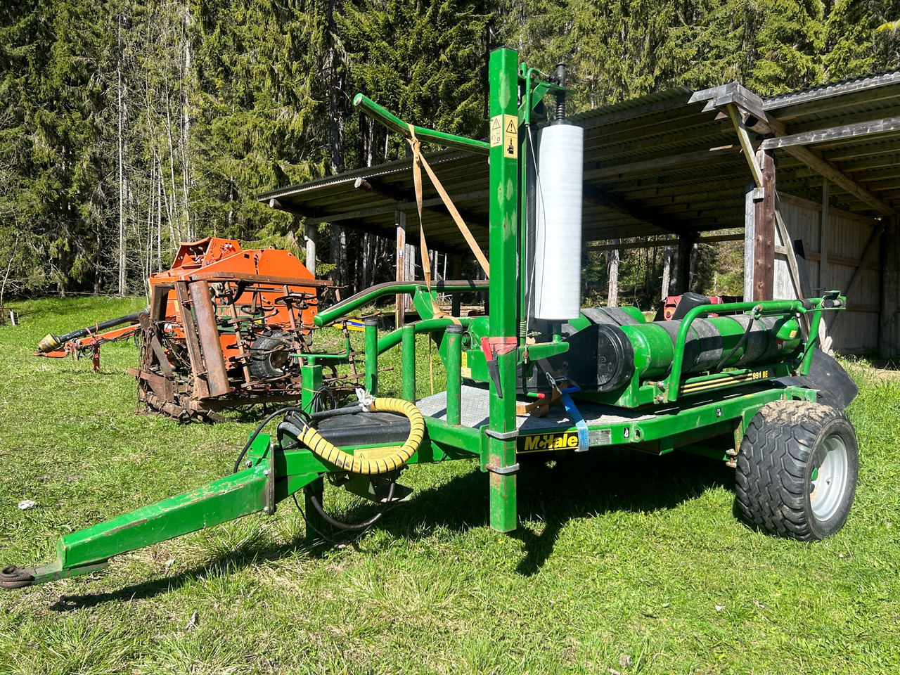 McHale 991BE - Bale wrapper: picture 1 McHale 991BE - Bale wrapper: picture 1